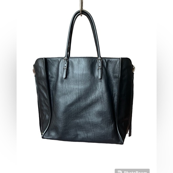 Balenciaga A5 Zip Around Tote - Picture 8 of 12